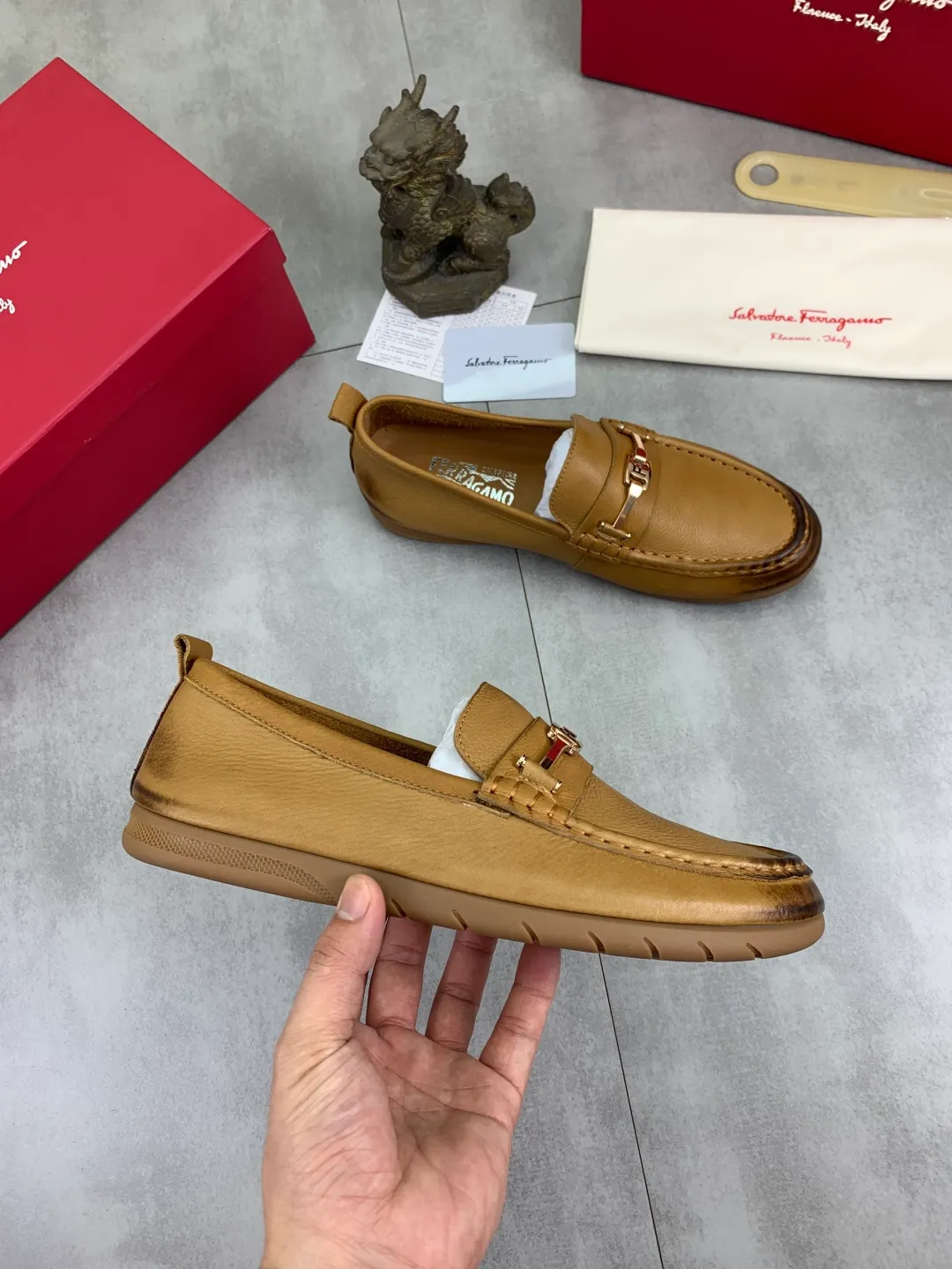 Men's shoes 💰P480 New model [Ferragamo/Ferragamo] Latest model Original imported calfskin, imported pigskin lining + original luxury metal buckle + original rubber outsole Soft and comfortable Size number: 38-44